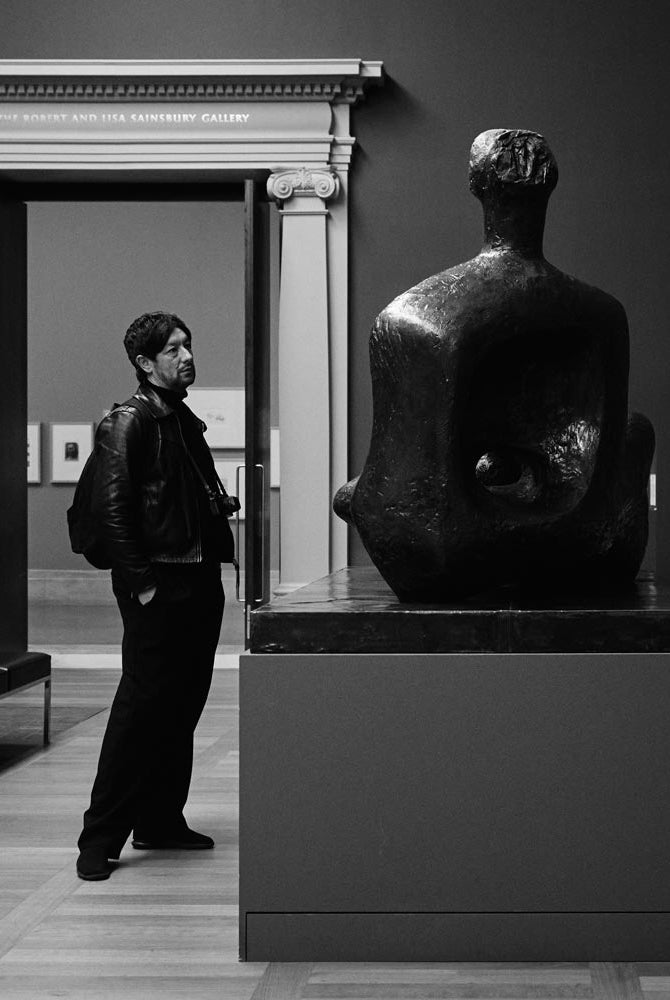 ARTISTS WHO SHAPE THE 1812 WORLD: HENRY MOORE