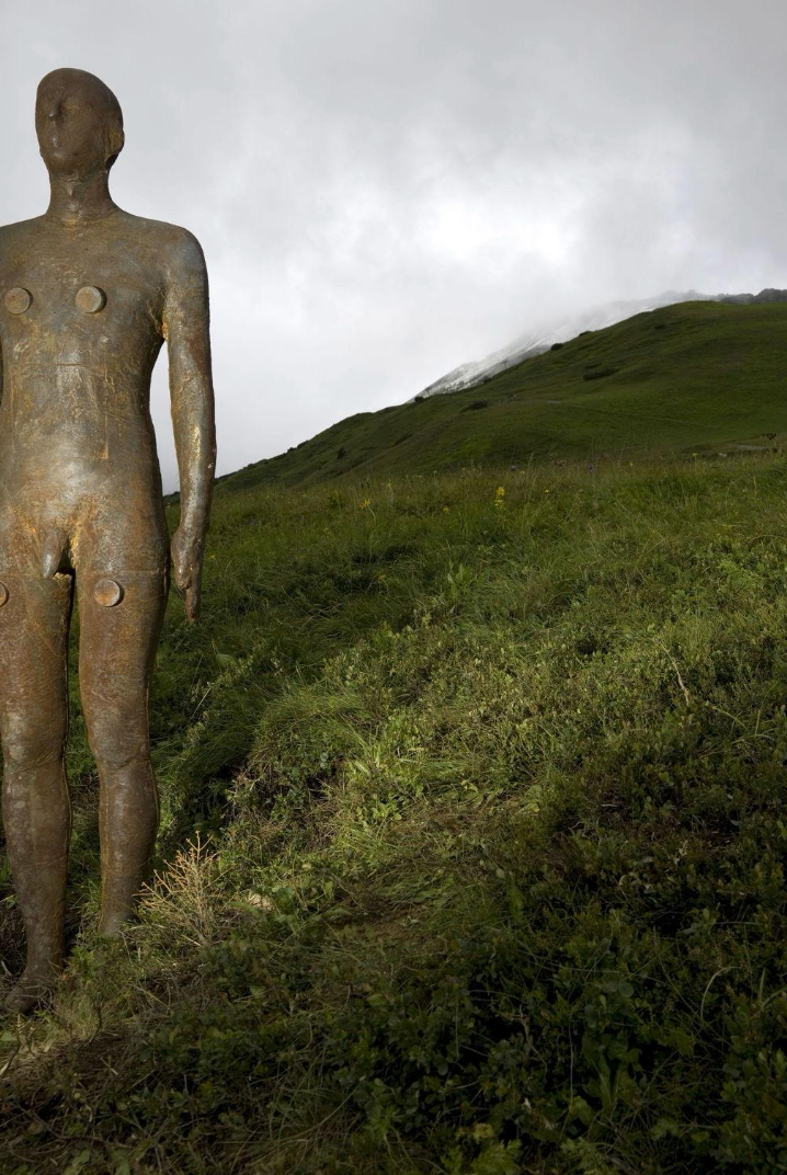 ARTISTS WHO SHAPE THE 1812 WORLD: ANTONY GORMLEY