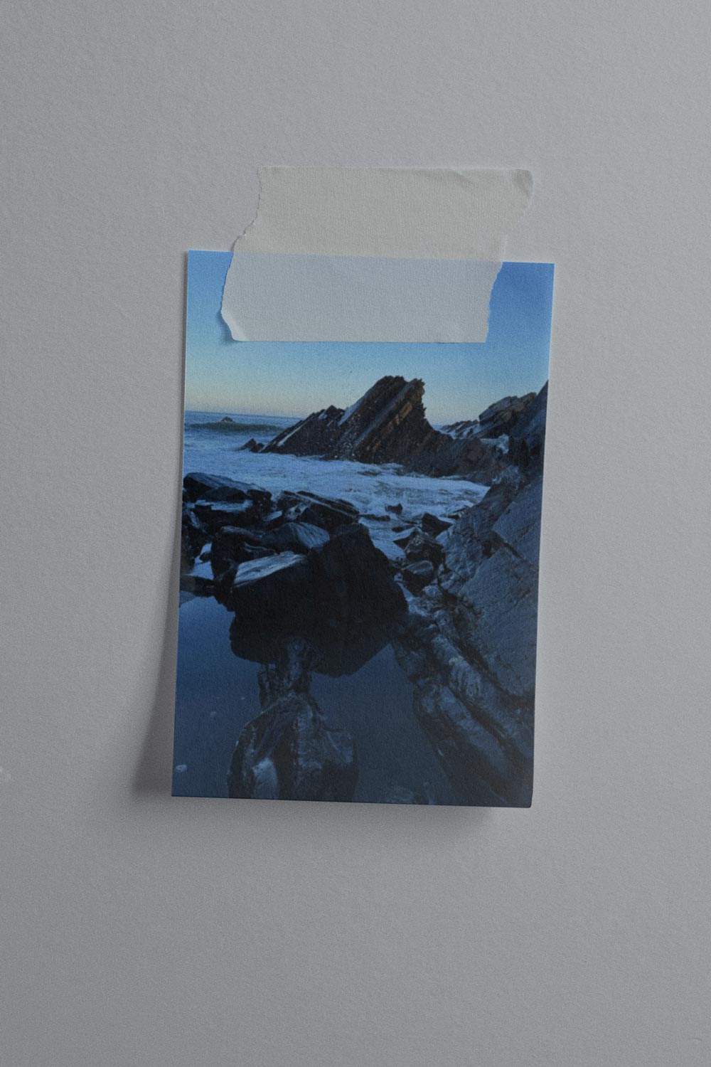 COAST ROCKS THAT INSPIRED 1812 EXPLORATION OF NATURE |