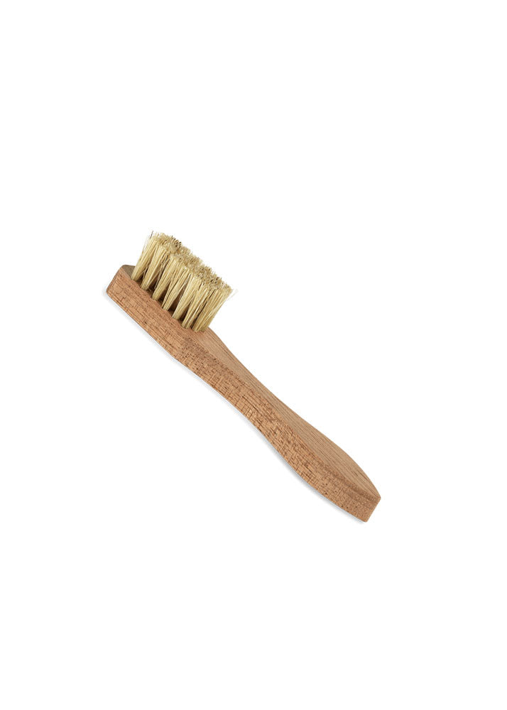 SAPHIR MEDAILLE D'OR SMALL SPATULA BRUSH — HAND-WAXED EXOTIC WOOD HANDLE, PRECISE POLISH APPLICATOR FOR LUXURY LEATHER FOOTWEAR